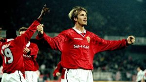 David Beckham thời trẻ bá đạo ra sao và chơi bóng thế nào?