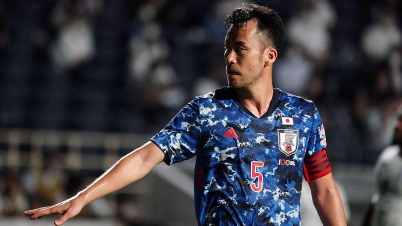 Maya Yoshida là một cây trường sinh của nền bóng đá này