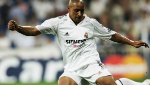Cầu thủ Roberto Carlos: Hậu vệ trái vĩ đại nhất Thế Giới
